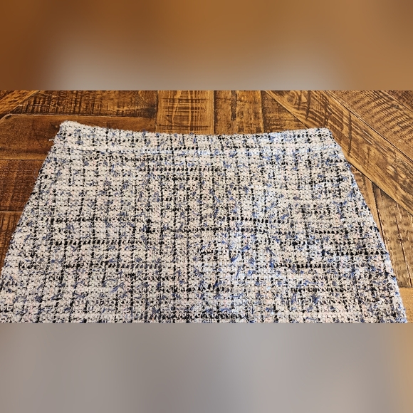 Ann Taylor Tweed Fringe A Line Pencil Skirt Multi Color Blue Pink Size 2P - Picture 3 of 12